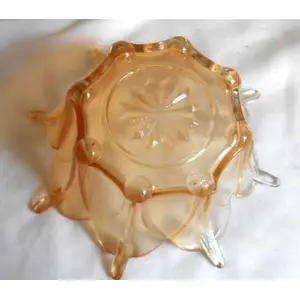 SET OF 6 FLOWER CARNIVAL GLASS DESSERT BOWLS IN EXCELLENT CONDITION THE SIZE OF EACH BOWL MAY SLIGHT