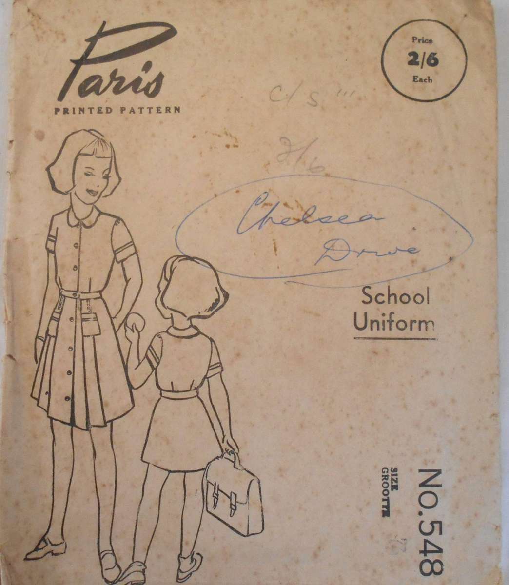 VINTAGE PARIS PATTERN 548 SCHOOL UNIFORM SIZE 7 YEARS COMPLETE