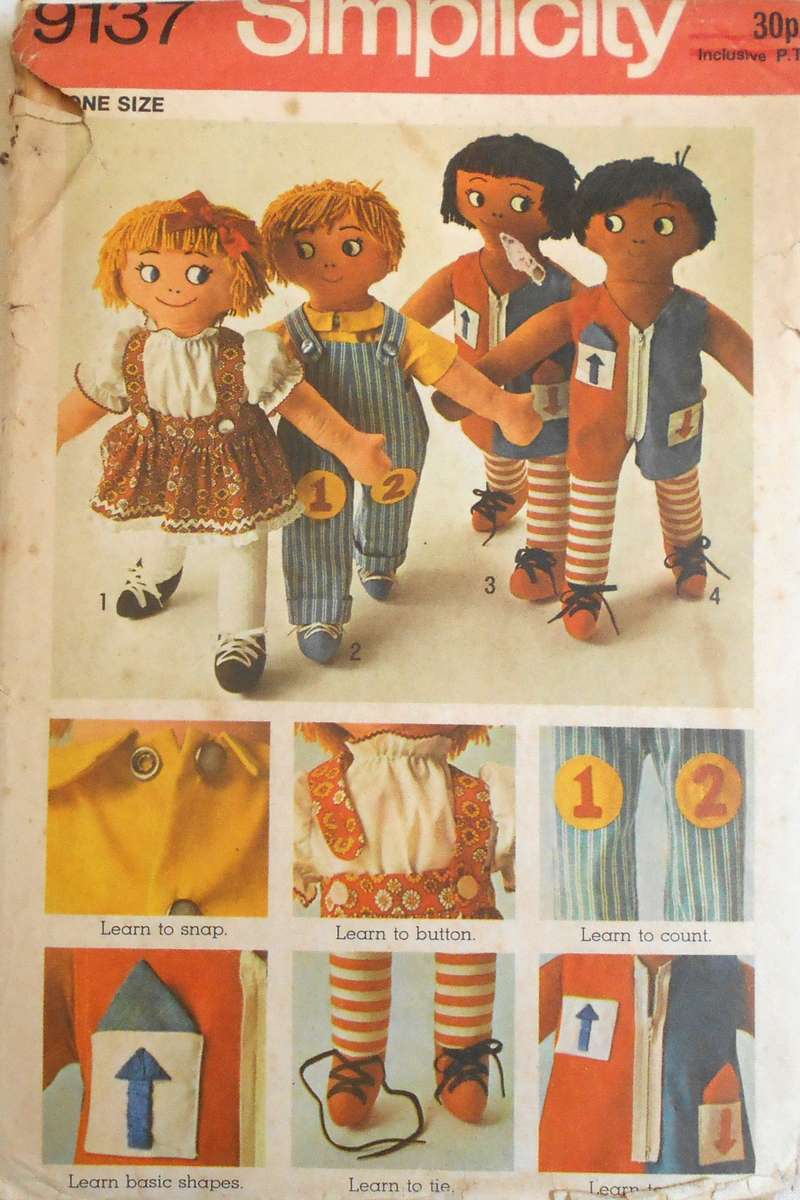 SIMPLICITY 9137 SET OF RAG DOLLS WITH CLOTHES SIZE 24" 61 CM COMPLETE & PART CUT