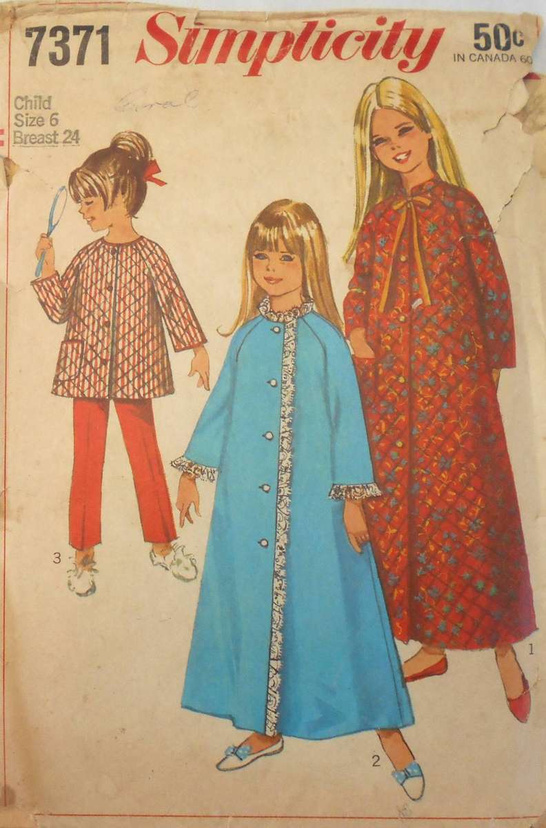 VINTAGE SIMPLICITY 7371 GIRLS ROBE-TOP-PANTS SIZE 6 YEARS BREAST 24 COMPLETE