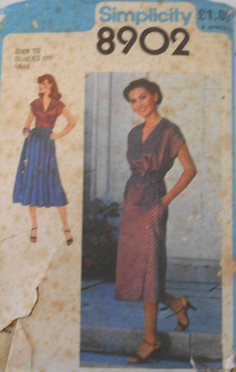 SIMPLICITY 8902 FRONT WRAP DRESS OR TOP & SKIRT+TIEBELT SIZE 10 BUST 83 CM COMPLETE