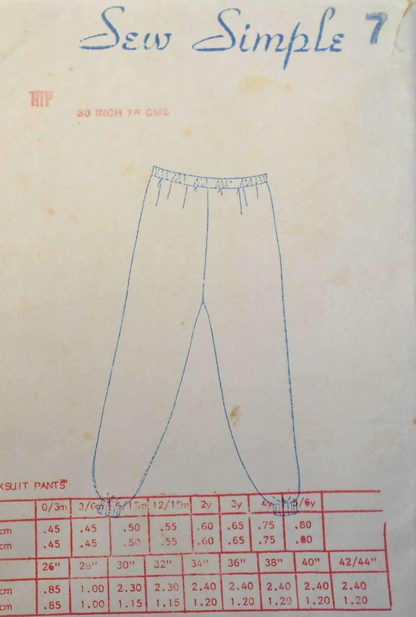SEW SIMPLE 7 TRACKSUIT BOTTOMS SIZE 30 OR 76 CM COMPLETE-UNCUT-F/FOLDED
