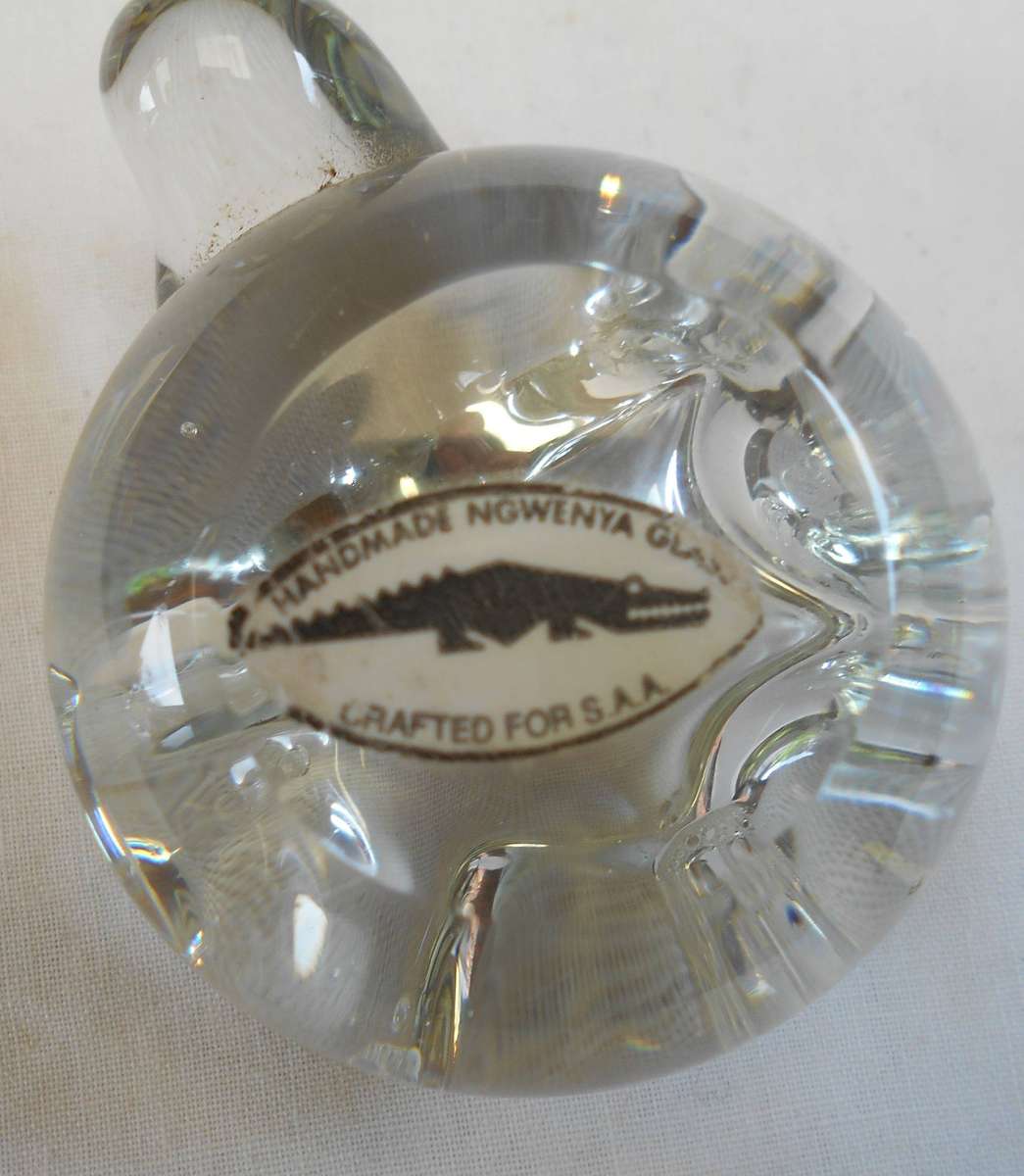 HANDMADE NGWENGA CLEAR GLASS TORTOISE- LENGTH 7 CM & WEIGHT 128 GRAMS IN PERFECT CONDITION