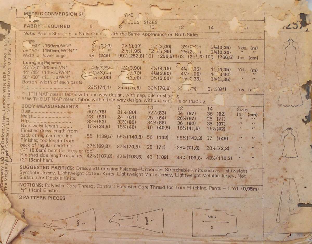 VINTAGE McCALLS 4257 DRESS FOR LOUNGING MUMS SIZE 12 BUST 34 COMPLETE