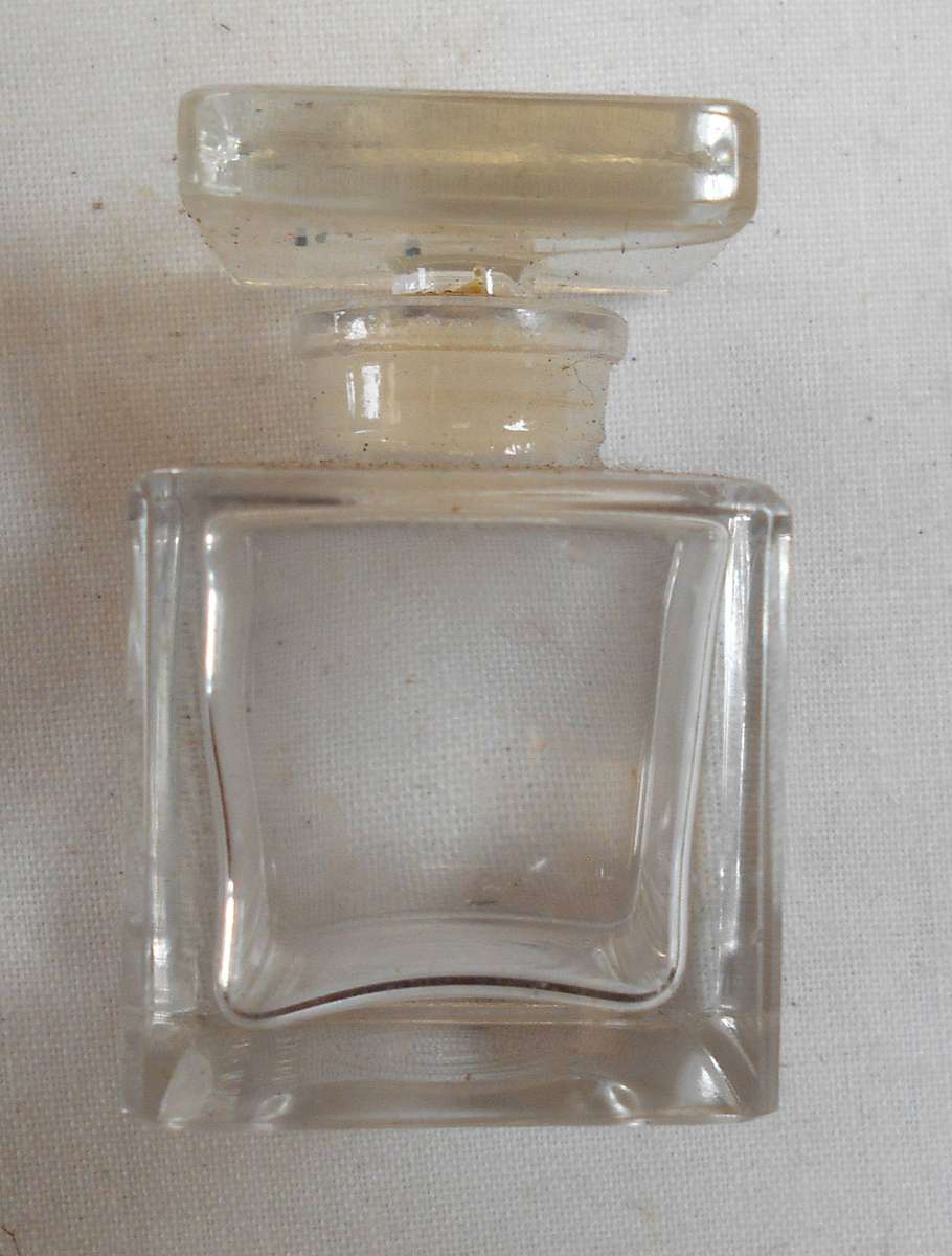 VANITAS Versace Mini, Miniature Bottle 4,5 ml/ 0.15 Fl.oz Eau de Parfum EMPTY