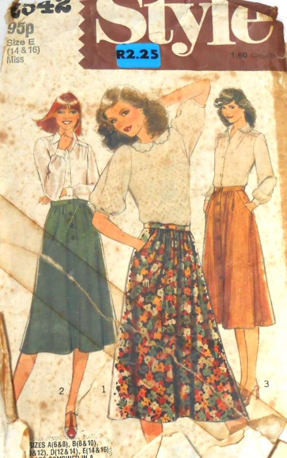 VINTAGE STYLE 2542 SET OF SKIRTS SIZE 14-16 COMPLETE-ZIPLOC