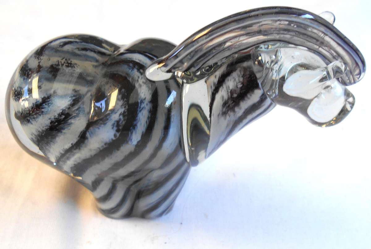 HANDMADE NGWENYA GLASS LARGE ZEBRA - MADE IN THE KINGDOM OF SWAZILAND IN EXCELLENT CONDITION