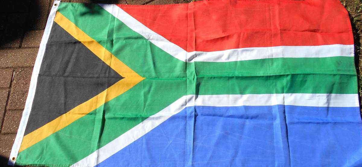 SOUTH AFRICAN FLAG - SIZE 155 CM X 89,5 CM