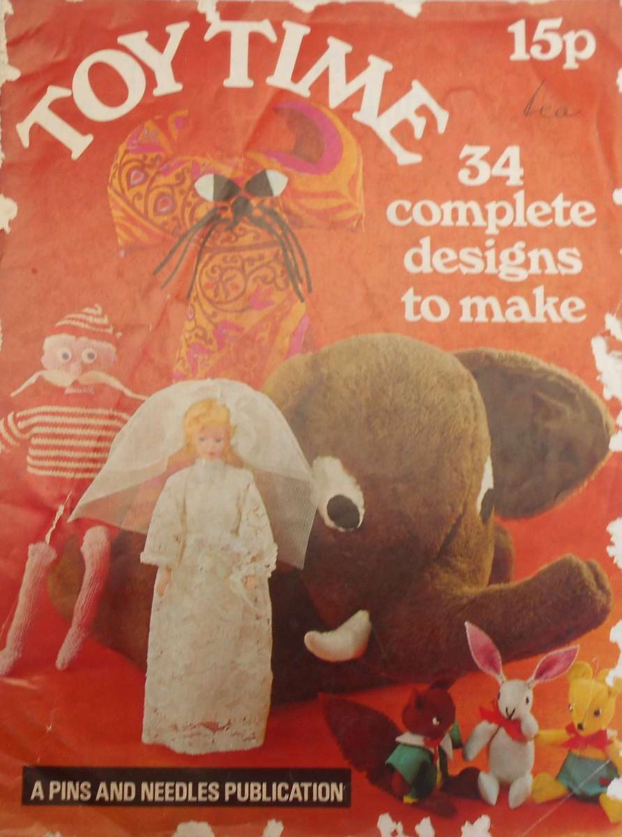 TOY TIME-34 COMPLETE DESIGNS TO MAKE-32 PAGE SOFT COVER-NEEDLES & PINS