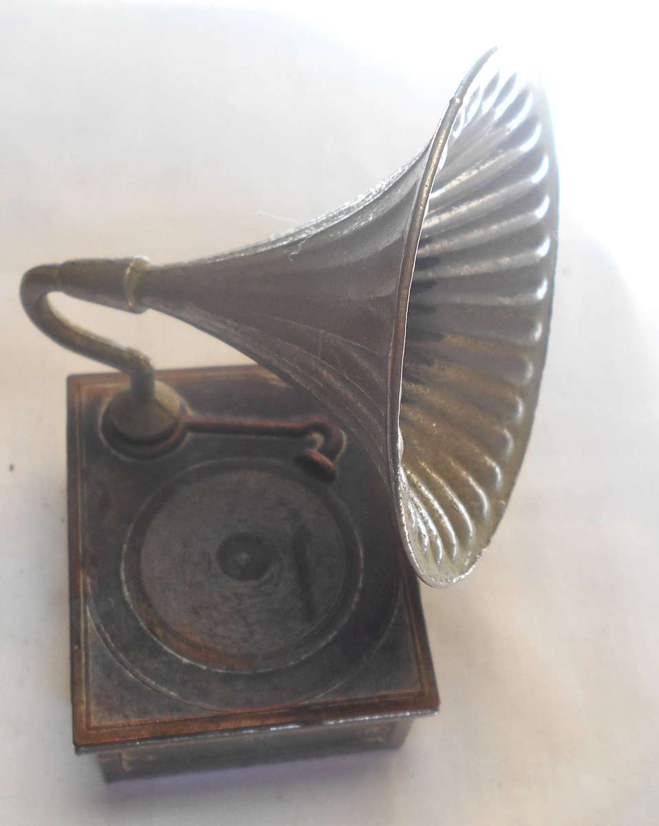 Copper & metal large Miniature Gramophone 12 cm (non-playing)