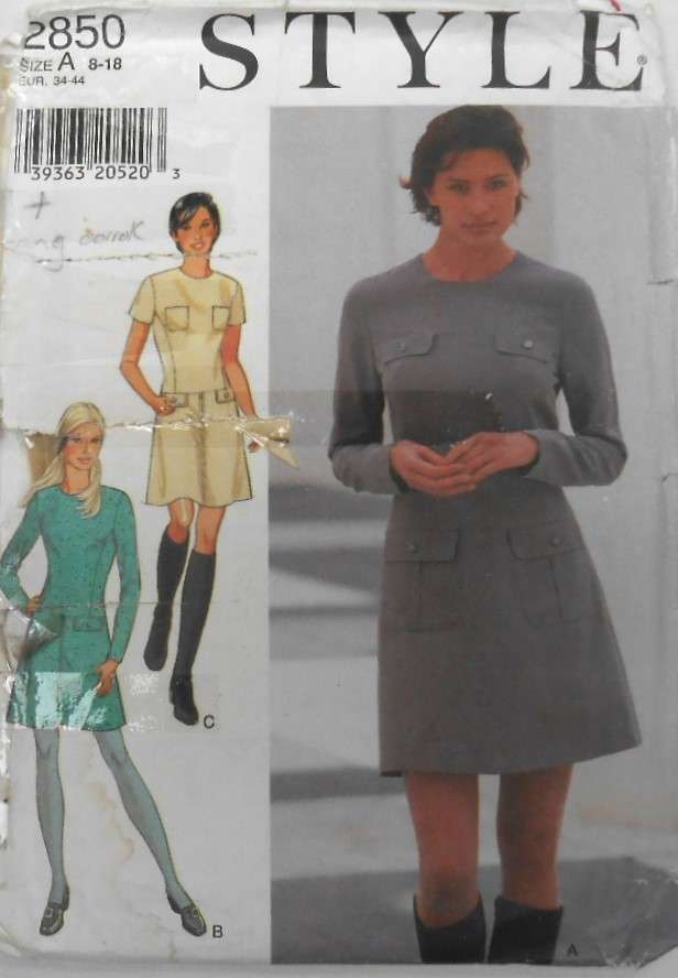 STYLE 2850 DRESS WITH POCKET FEATURESIZE 8-18 COMPLETE CUT TO 12