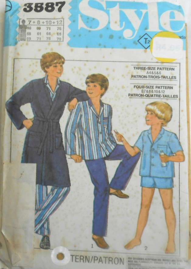 STYLE 3587 BOYS PJS & GOWN SIZE 7-8-10-12 YEARS COMPLETE-PART CUT-ZIPLOC