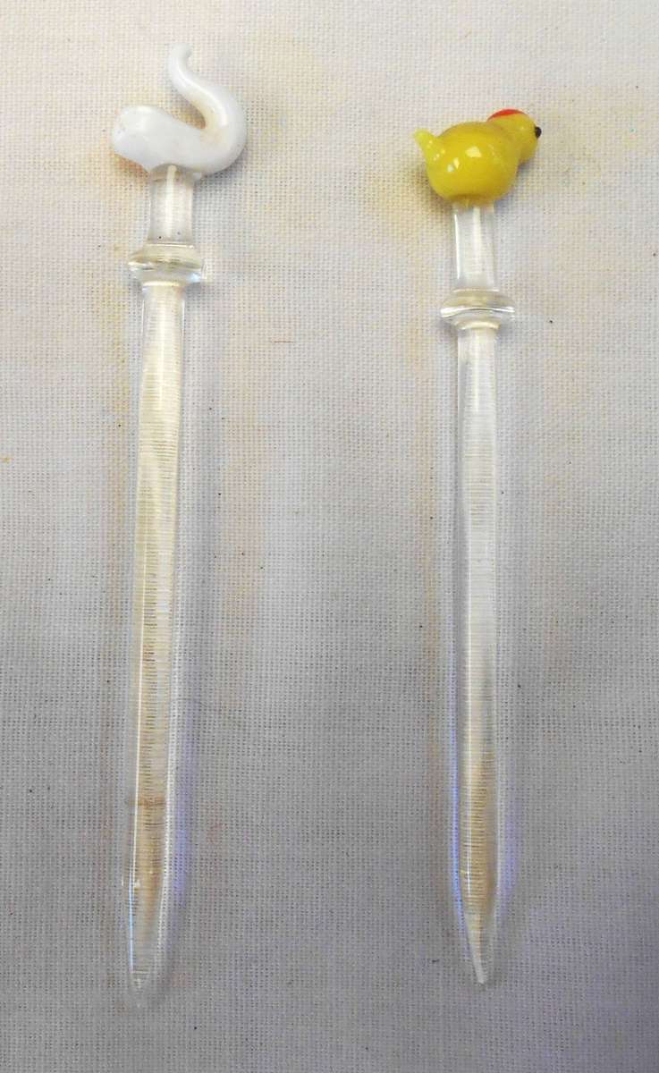 TWO SMALL 8.5 CM YELLOW CHICK & 10 CM FISH/WHALE GLASS SWIVEL STICKS