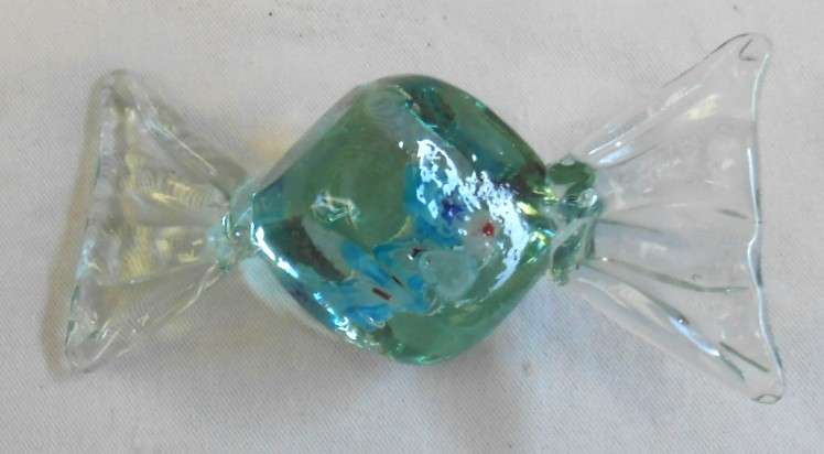 Huge 11.5 cm Vintage Glass Murano Sweet with Millefiori enamel flowers in perfect condition