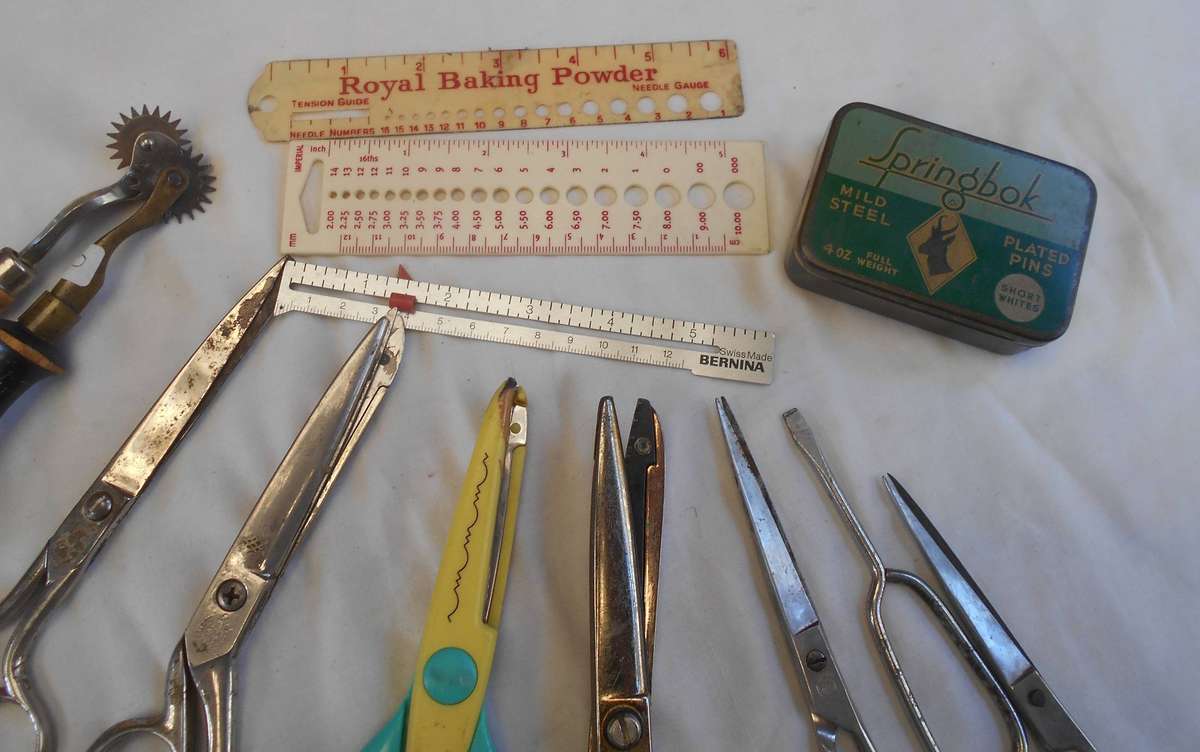 BUTTONS, SEWING SCISSORS+ ZIGZAG, SPRINGBOK BOXED PINS, KNITTING NEEDLE RULER MEASURE+SEWING TOOLS
