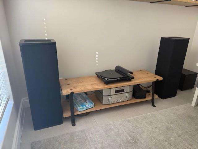 VANDERSTEEN Model 1 Hi-Fi Speakers