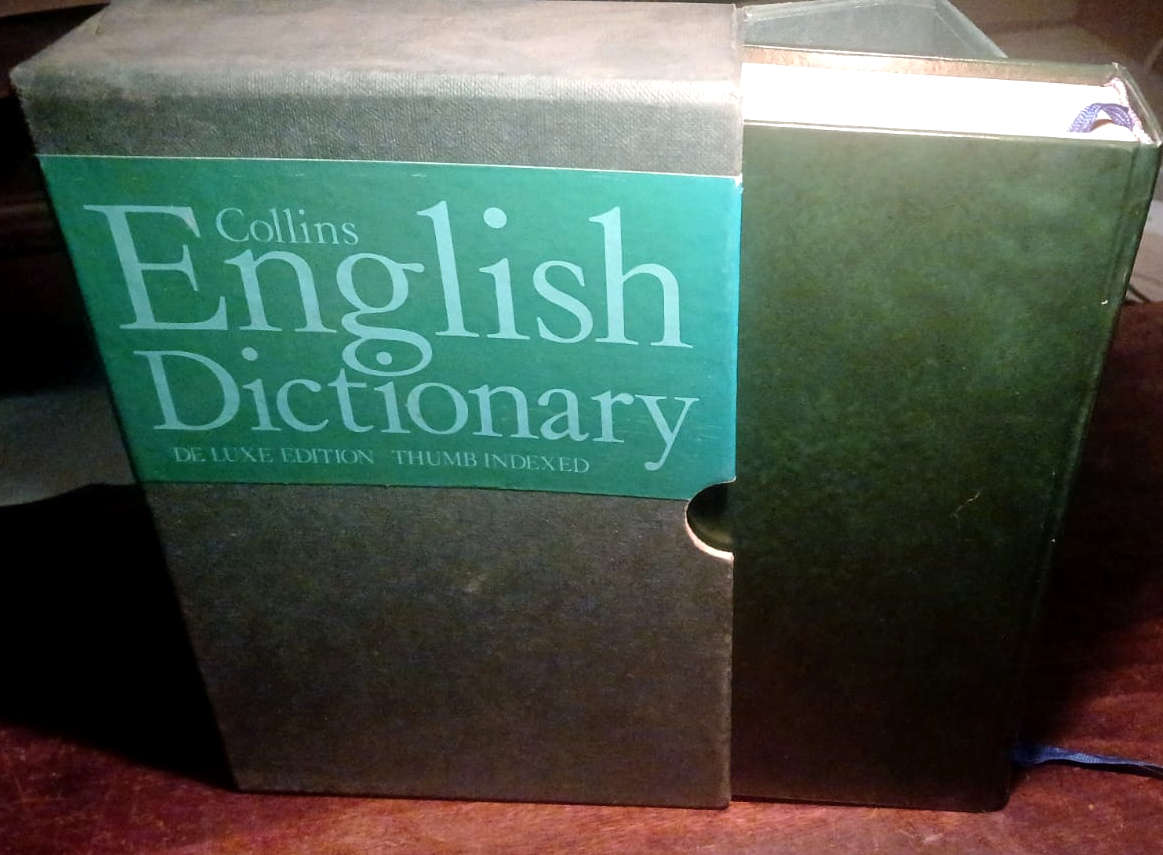Collins English Dictionary - De Luxe Edition (in case)