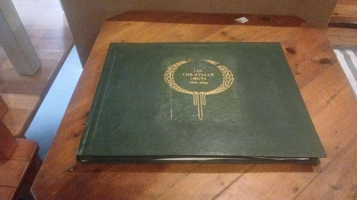Jan Christiaan Smuts Memorial Album 1870 - 1950 ( in slipcase)