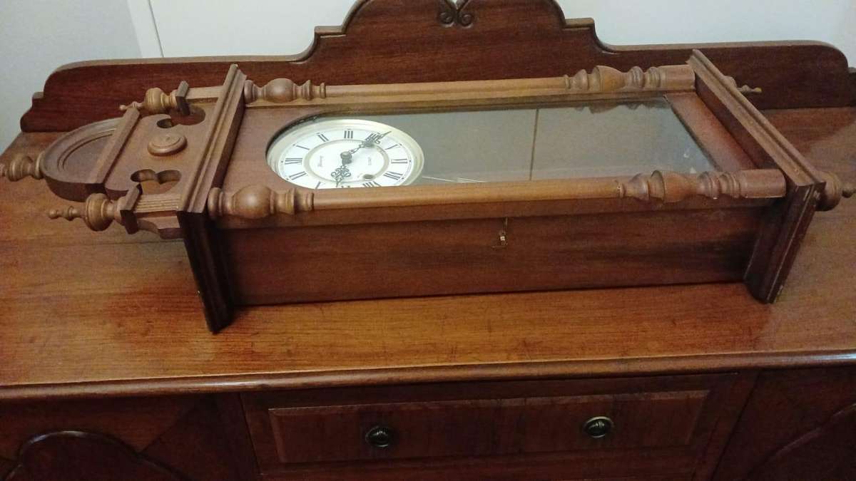 31 Day Wall Clock with Chimes