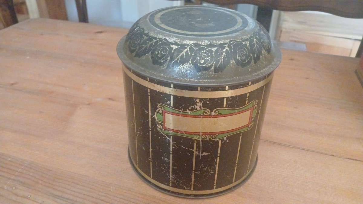 Vintage "Five Roses" Tea Caddy Tin