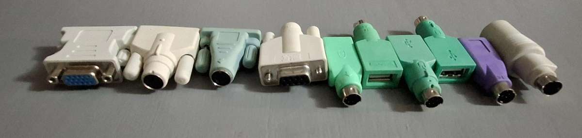 Set Of 10 Various Pc Computer Adapters