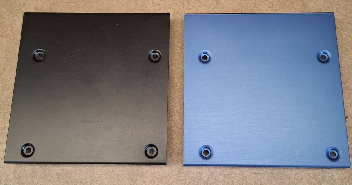 Set of Transcend & Adata 2.5-inch SSD/HDD to 3.5-inch mounting brackets