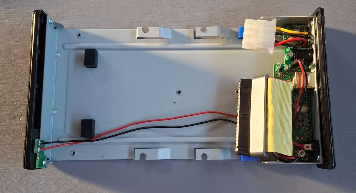 Freecom IDE 3.5inch Hard Drive Case Including Power Adapter & USB Cable