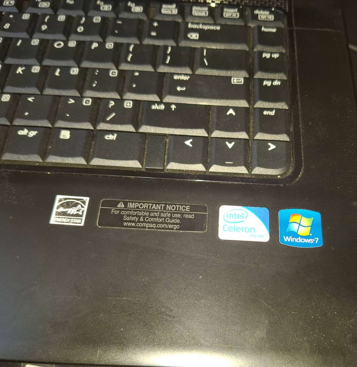 HP Compaq 610 Laptop 2.2GHZ Processor 1GB Ram Windows 7 (FREE SHIPPING!)