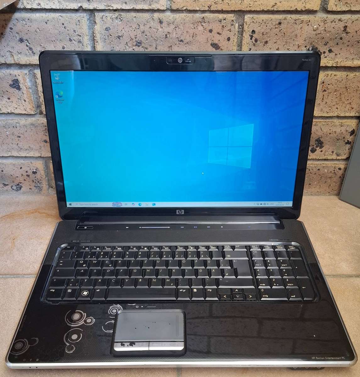 Hp Pavillion DV7 Laptop Model Dv7-3170 i5 2.4GHZ CPU 4GB Ram