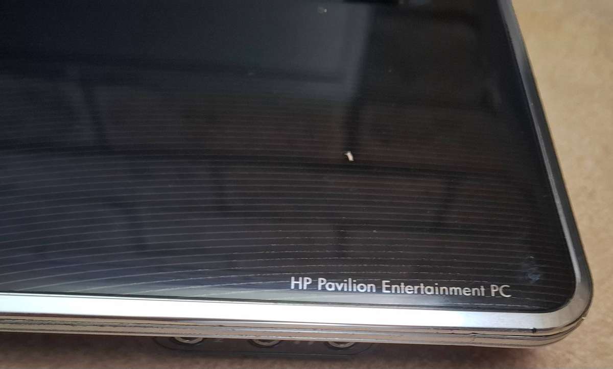 Hp Pavillion DV7 Laptop Model Dv7-3170 i5 2.4GHZ CPU 4GB Ram