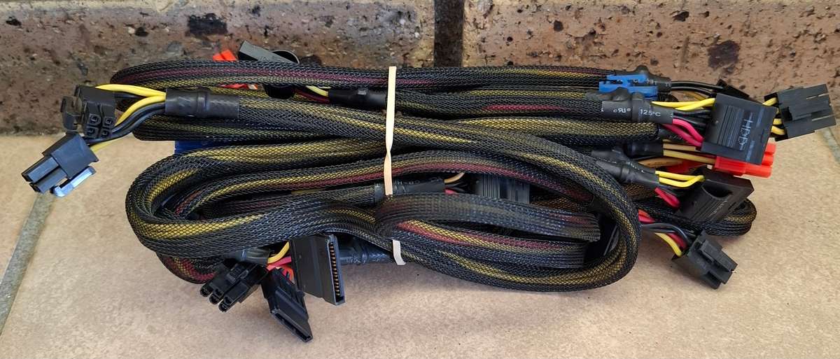 Huntkey X7 900Watt Modular Power Supply