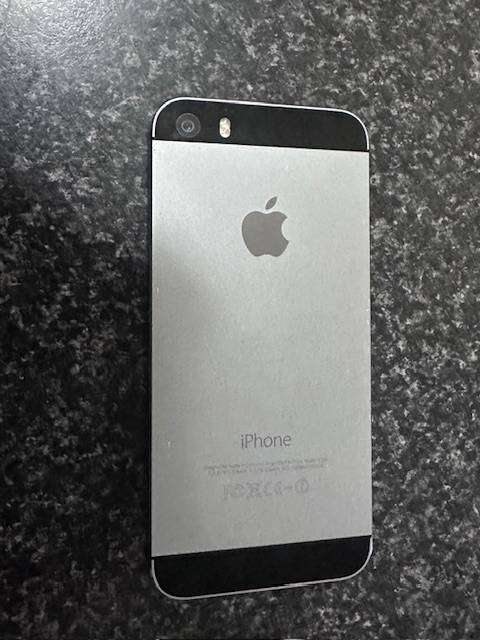 iPhone 5S 64Gb