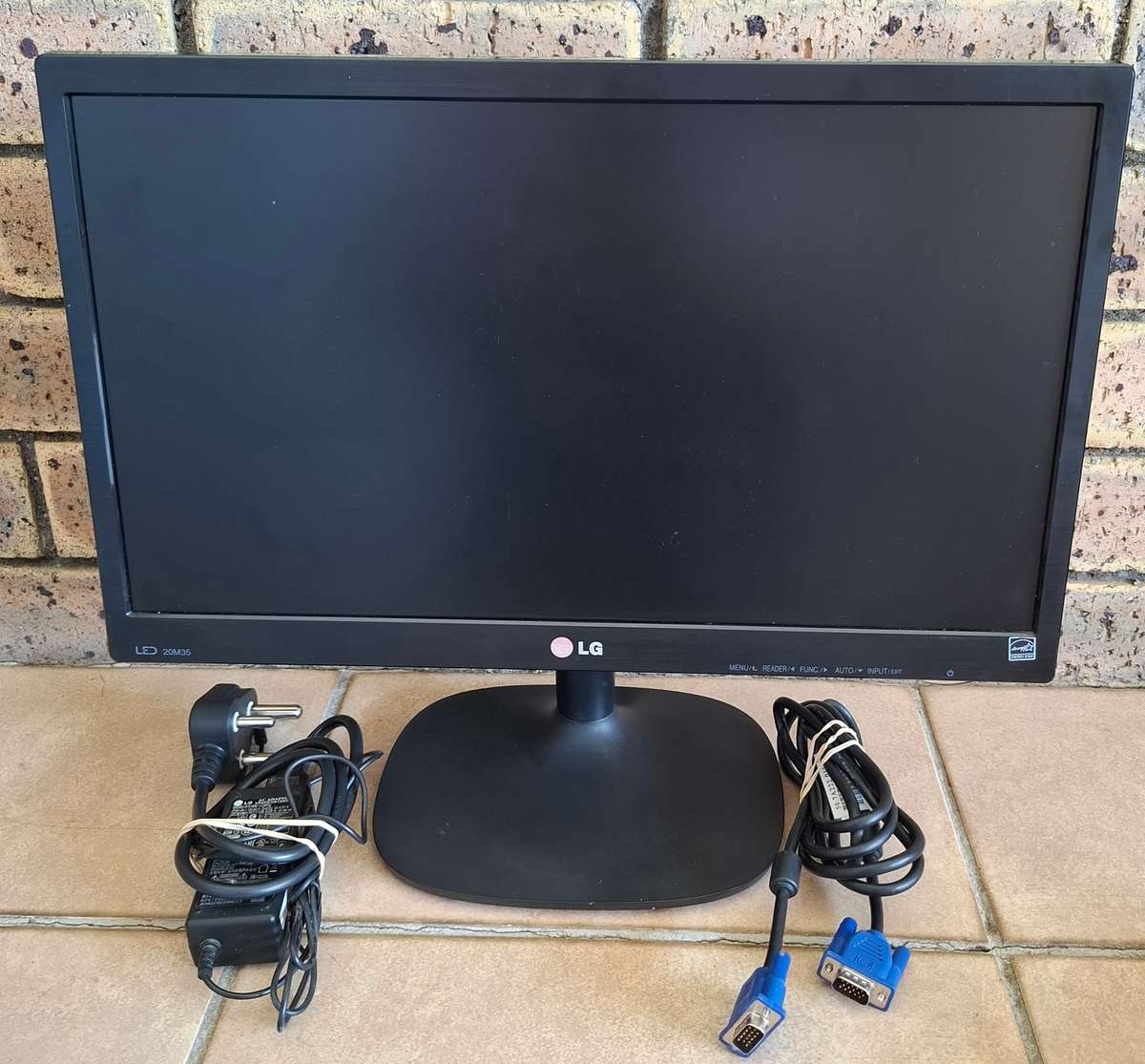 LG Monitor 19.5 Inch Including Vga Cable Plus Power Adapter