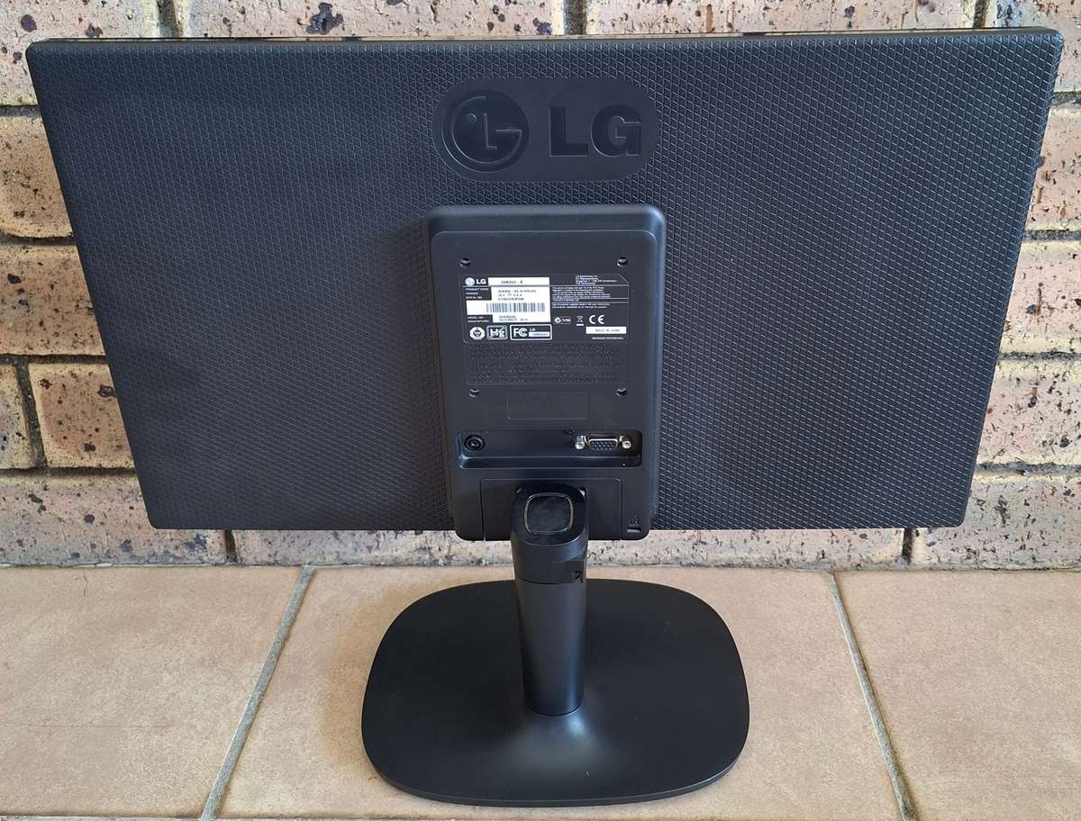 LG Monitor 19.5 Inch Including Vga Cable Plus Power Adapter