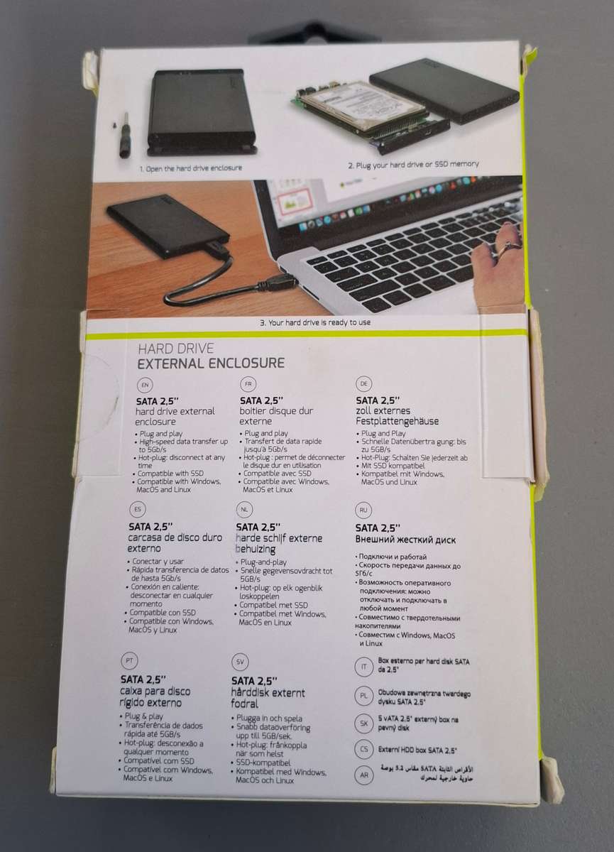 Port Connect 2.5 inch USB3 Sata or SSD Hard Drive External Portable Enclosure