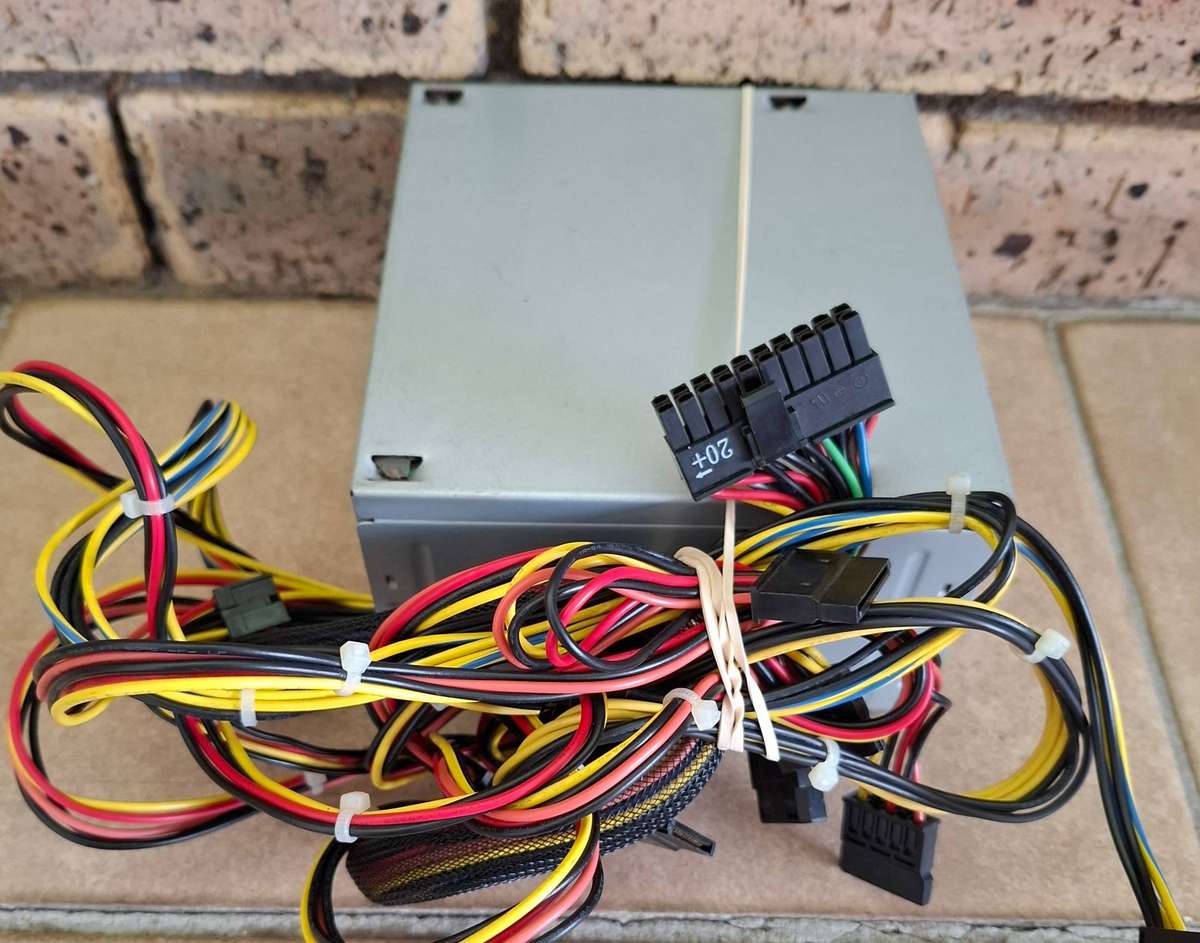 Thermaltake 400Watt Desktop Computer Power Supply