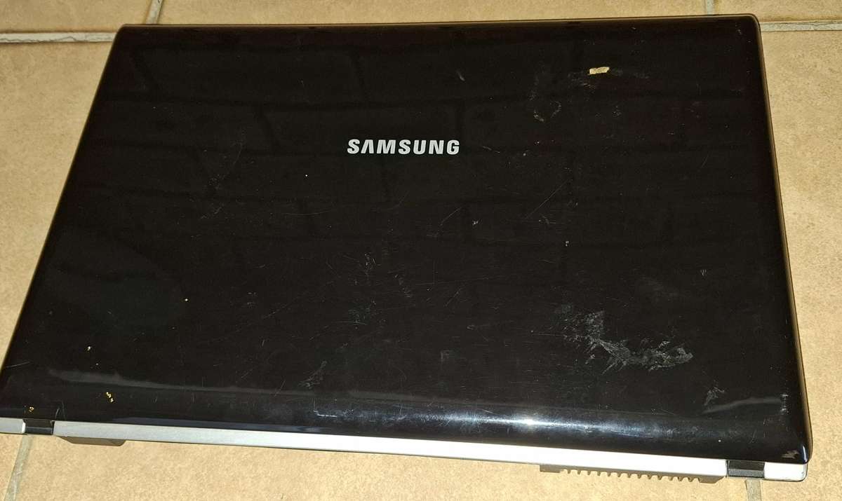 Samsung R520 Laptop Bargain For Parts