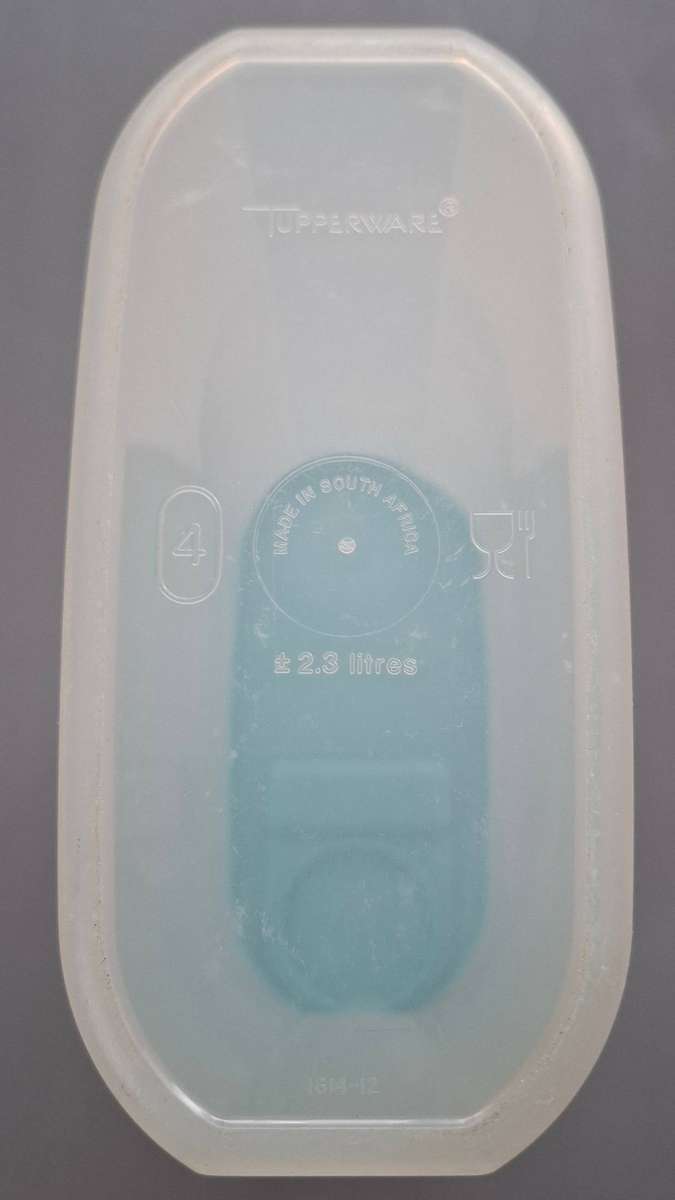 Tupperware 2.3 Litre Storage Container No 4