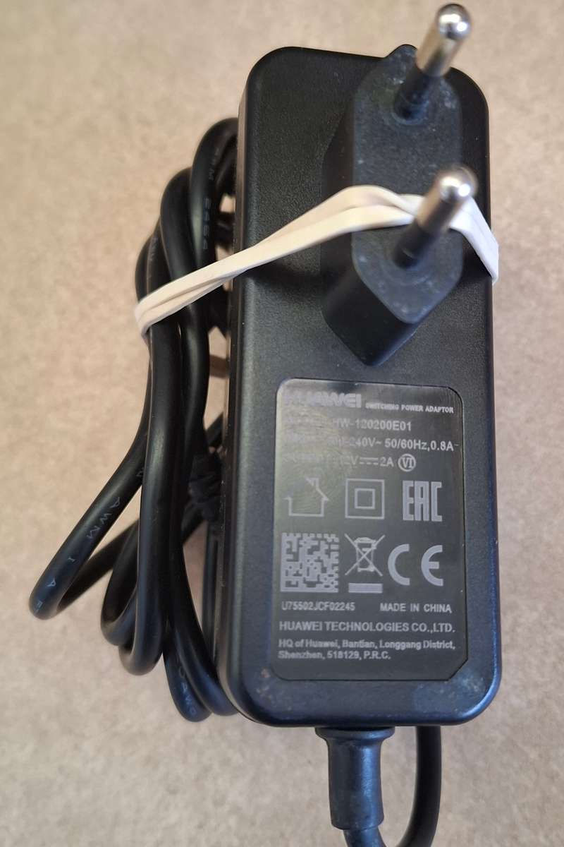 Huawei B525S-65A 300mbps WiFi Router With Wan and USB Port