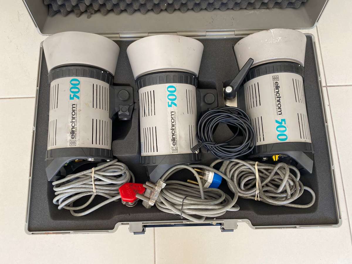 Photographic - Elinchrom studio flash set (2 suitcases - 6 lights)