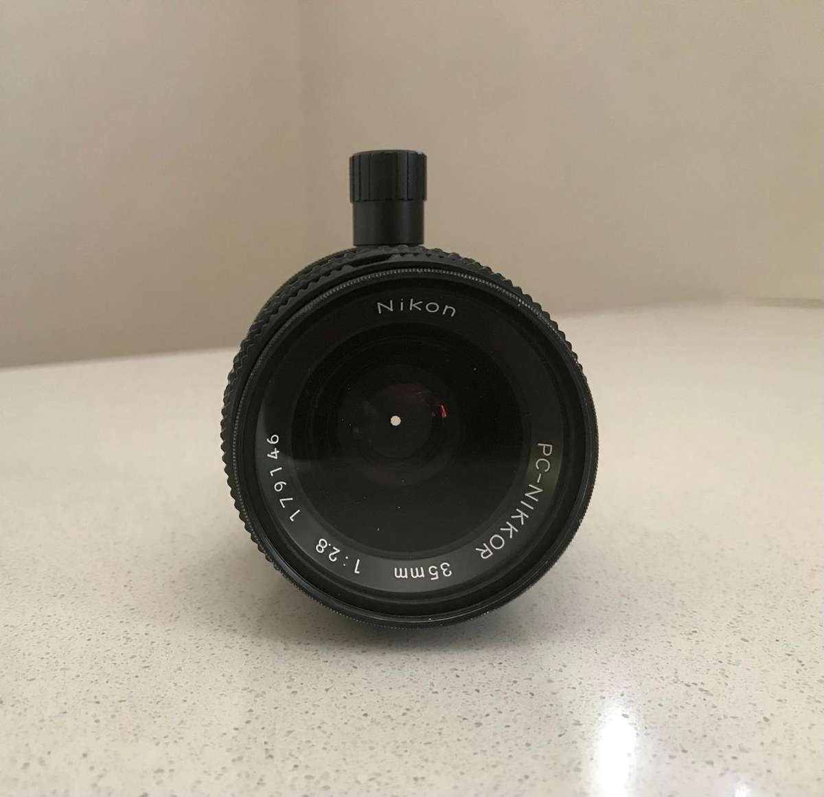 Nikon lens - 35mm f2.8 (MD11)