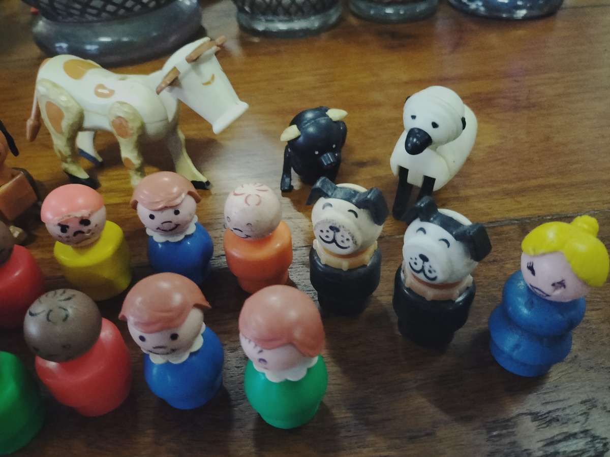 Vintage Fisher Price figurines/farm animals (x20)