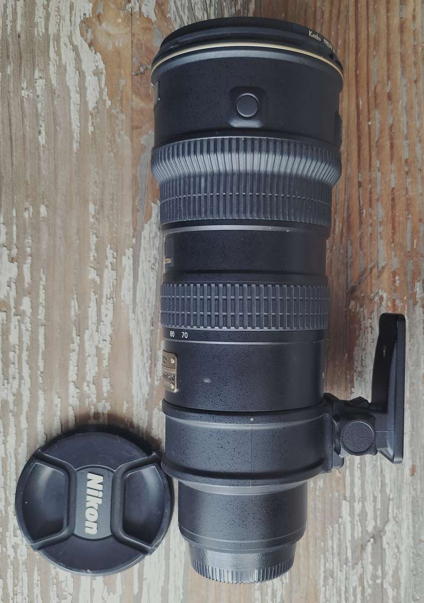 Vintage Nikon lens - AF S VR 70-200 f2.8 G ED  (MC7)