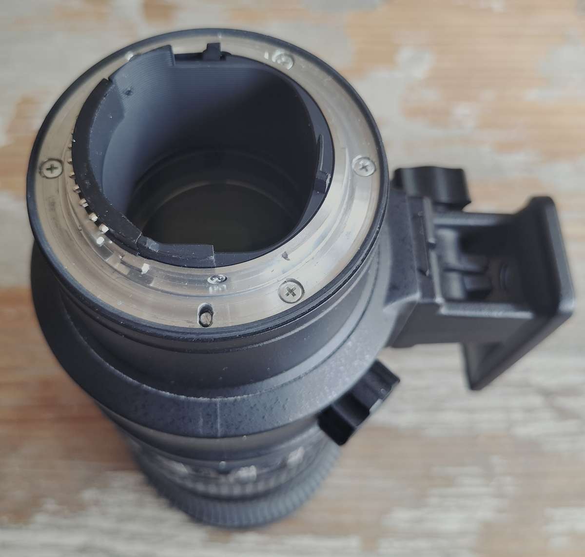 Vintage Nikon lens - AF S VR 70-200 f2.8 G ED  (MC7)
