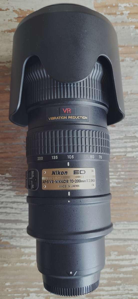 Vintage Nikon lens - AF S VR 70-200 f2.8 G ED  (MC7)