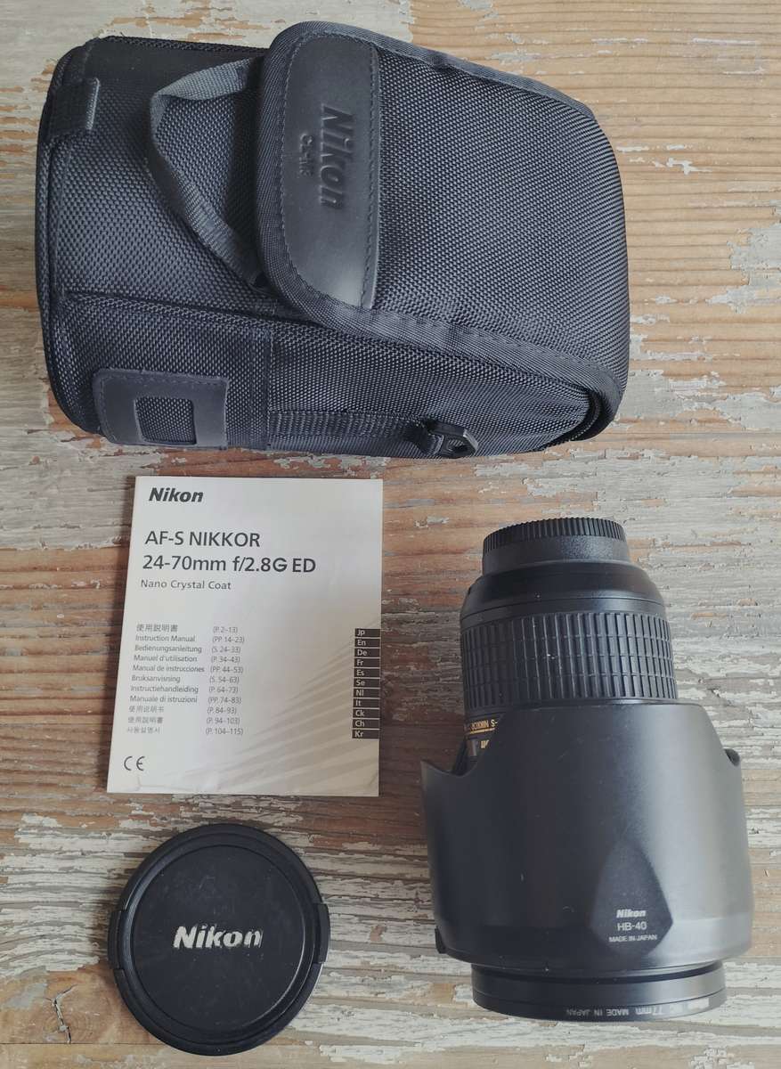 Vintage Nikon lens - AF S 24-70mm f2.8 G ED (MC6)