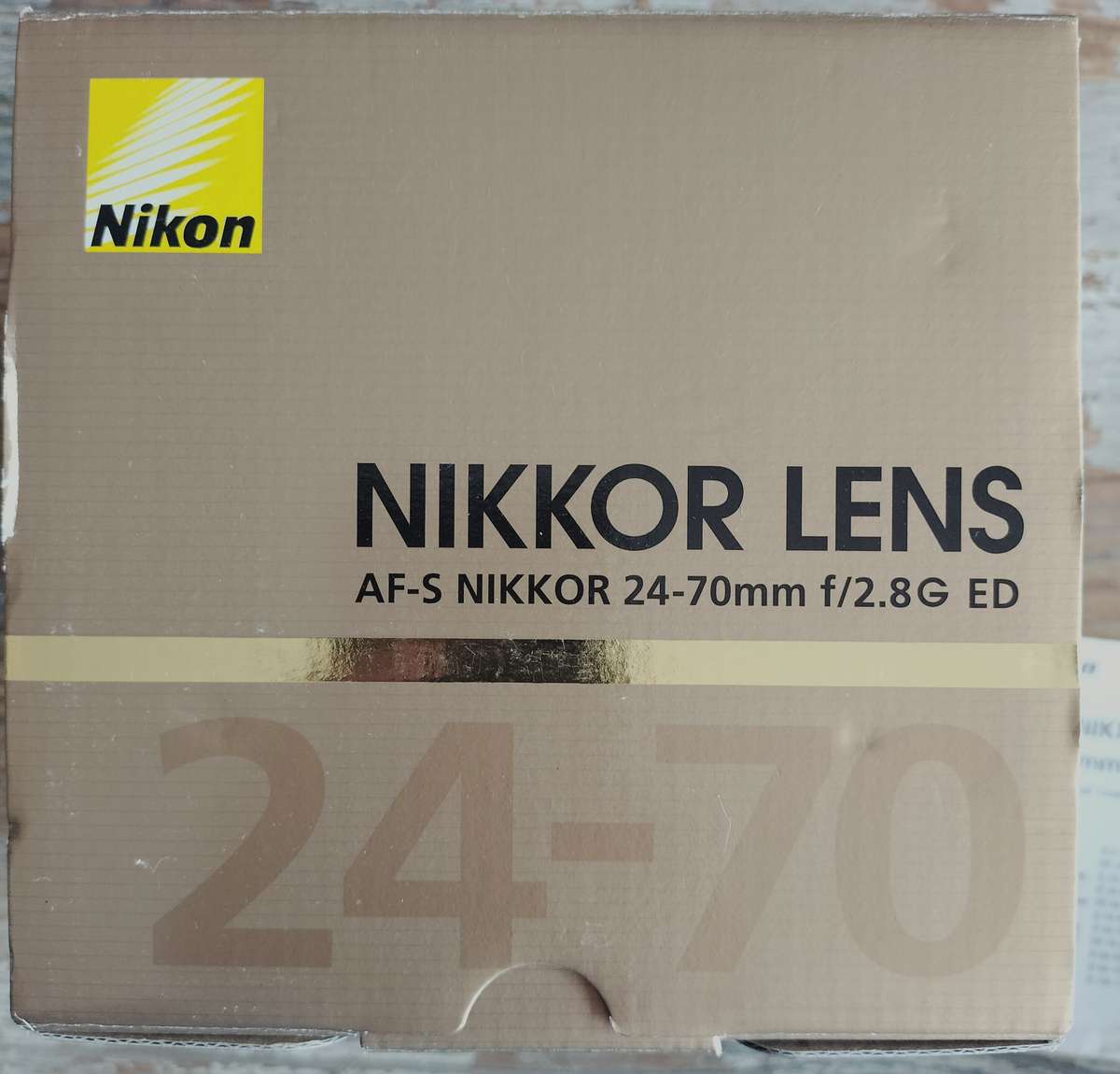 Vintage Nikon lens - AF S 24-70mm f2.8 G ED (MC6)