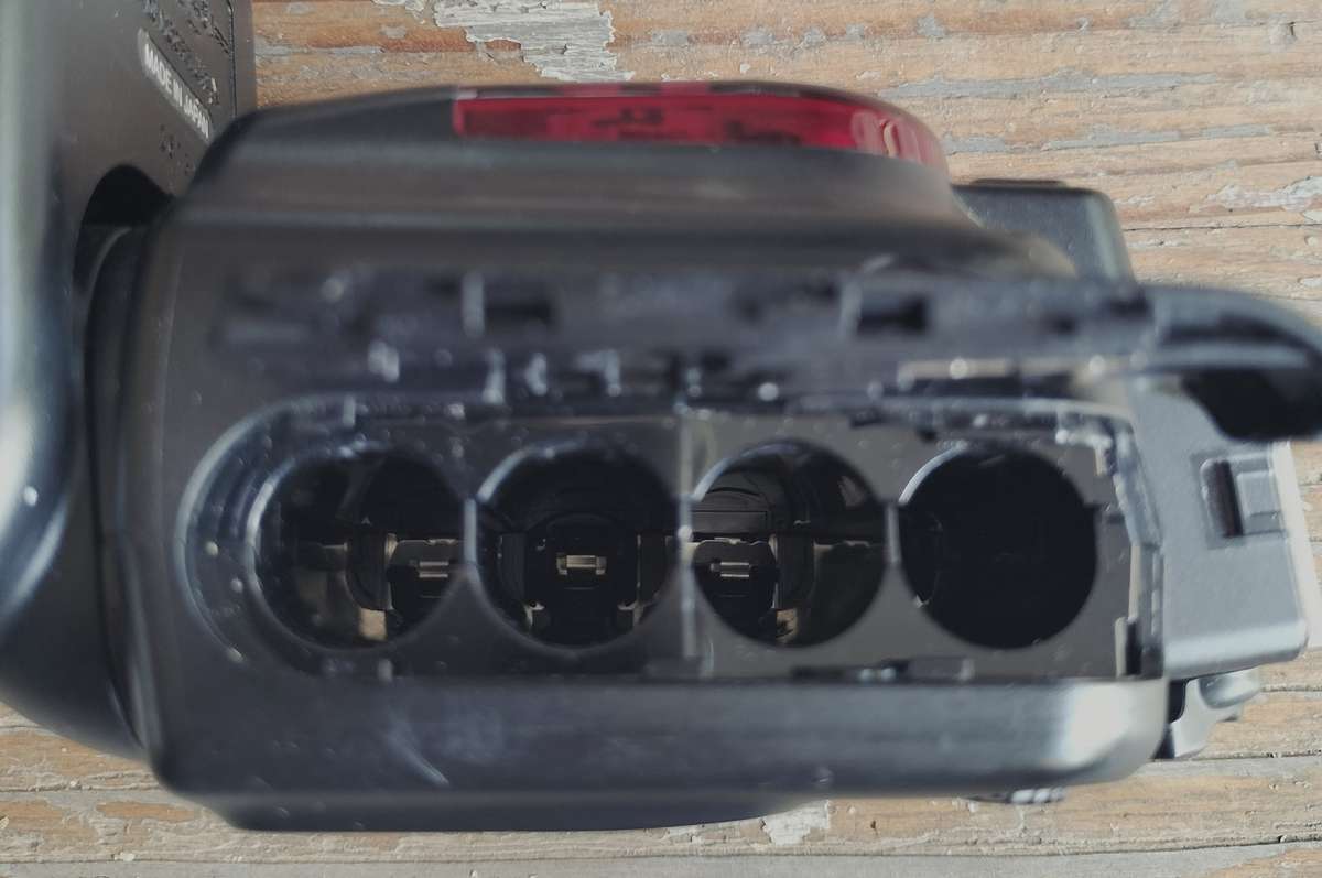 Vintage Nikon SB 900 flashlight - with booklets (MC15)