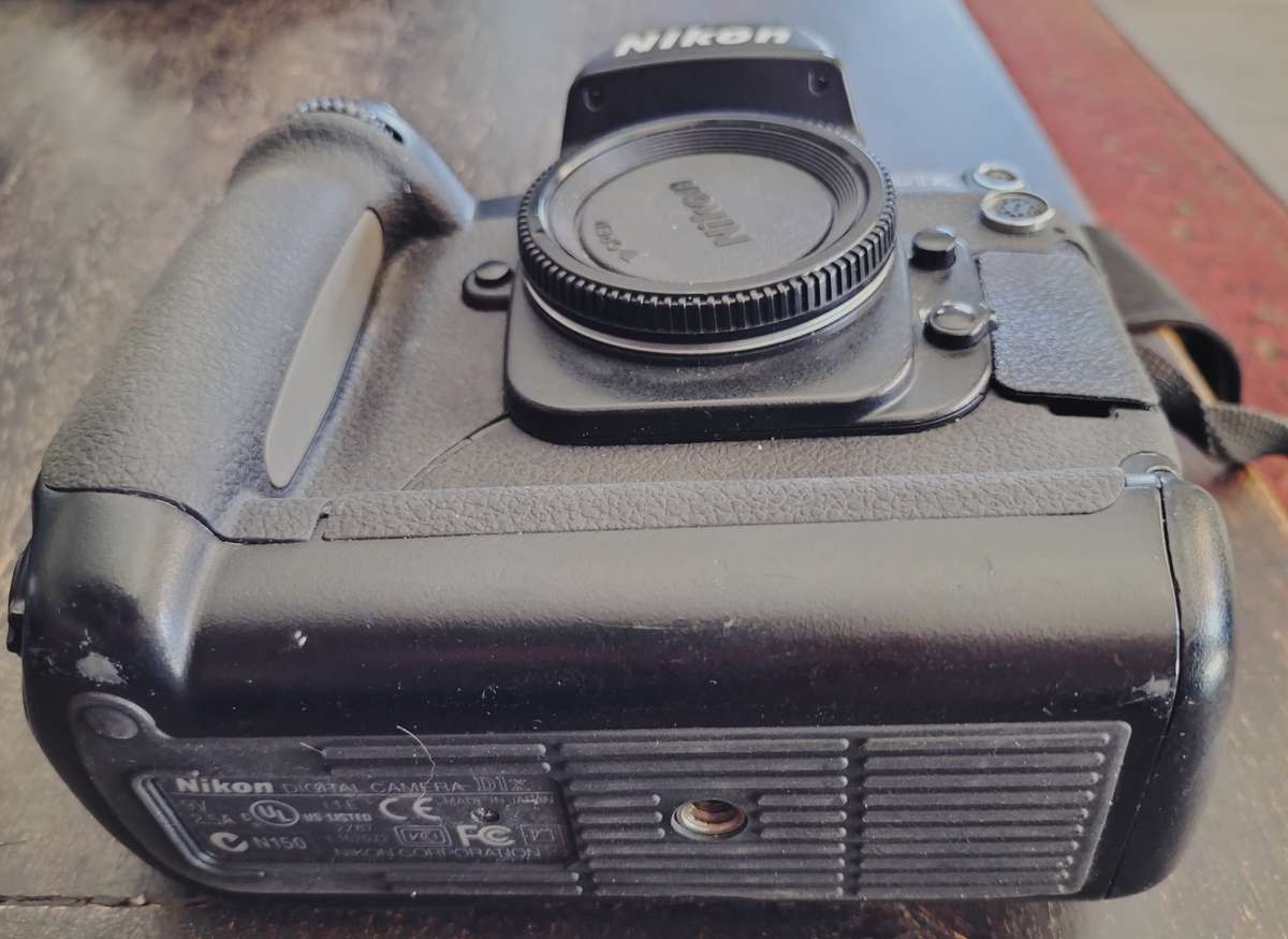 Nikon D1X Camera body (MD3)
