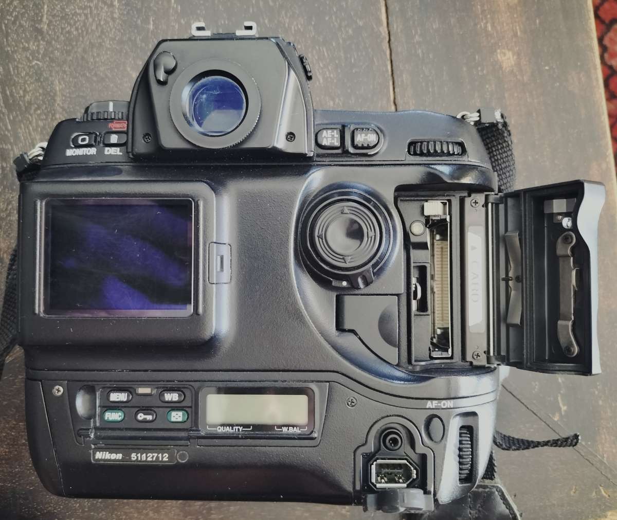 Nikon D1X Camera body (MD3)